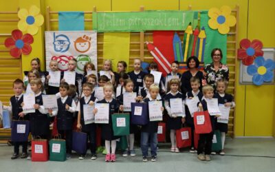 Uroczyste pasowanie na ucznia.