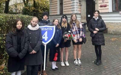 Delegacja szkoły na obchodach Święta Niepodległości.